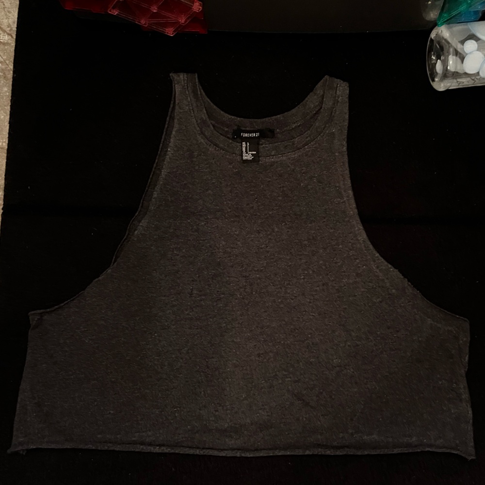 Sports crop top